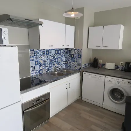 Centre & Acces Facile Apartment *